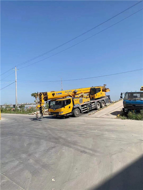 和县吊车作业时，可能会产生哪些额外收费项目？